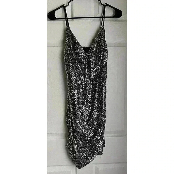 Crystal Sky Womens Sz M Sequence Black&Silver Party Dress New Year Holiday Club - Picture 1 of 4